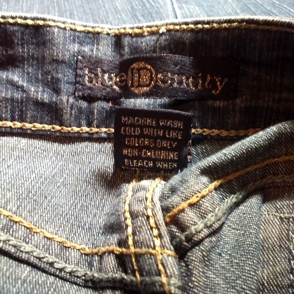Blue IDentity Capri Jeans  Opaque Button Zipper Closure Size 10 - Picture 7 of 7